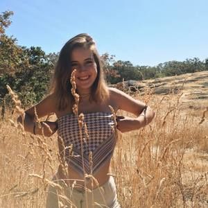 Meet your Posher, Taya